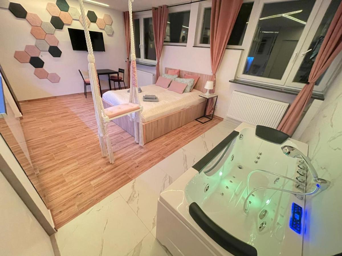 Yourapart Jacuzzi Przy Zamku Krolewskim Warsaw Ngoại thất bức ảnh