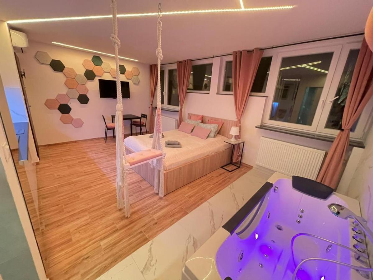 Yourapart Jacuzzi Przy Zamku Krolewskim Warsaw Ngoại thất bức ảnh